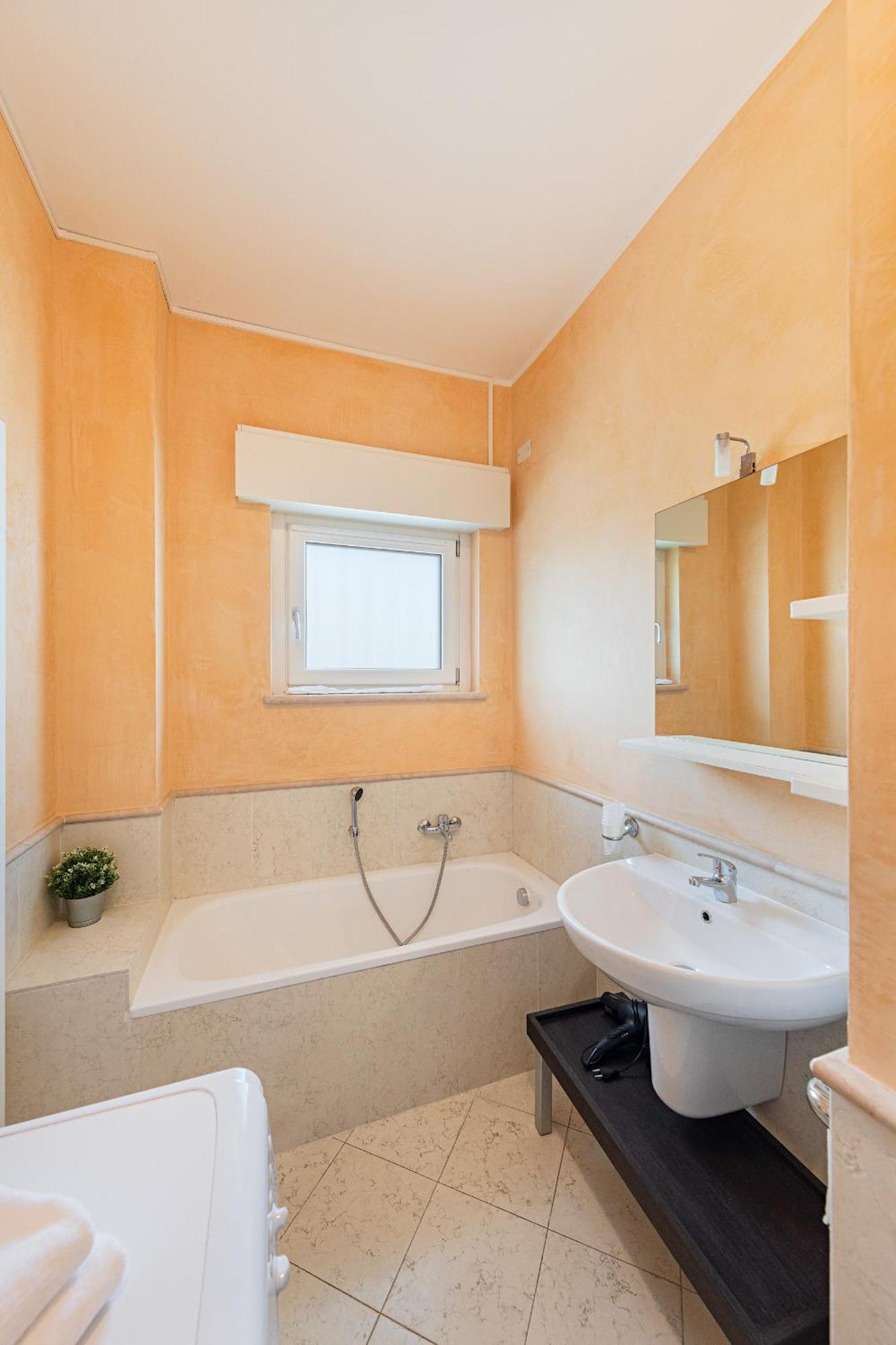 Residenza Miralago Iv By Wonderful Italy Appartamento Desenzano del Garda